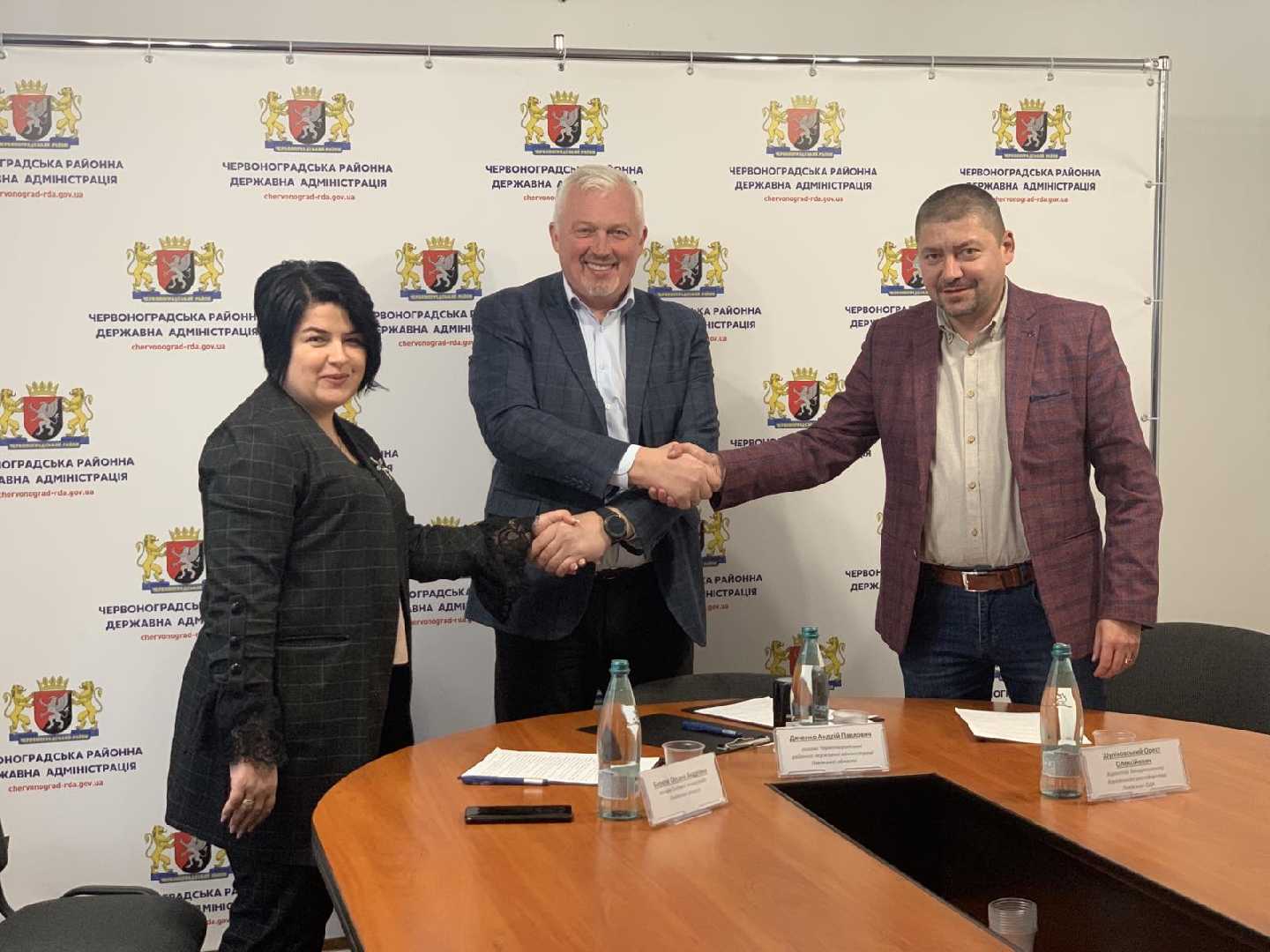 Сьогодні в Червоноградській райдержадміністрації  підписали тристоронній Меморандум про співпрацю