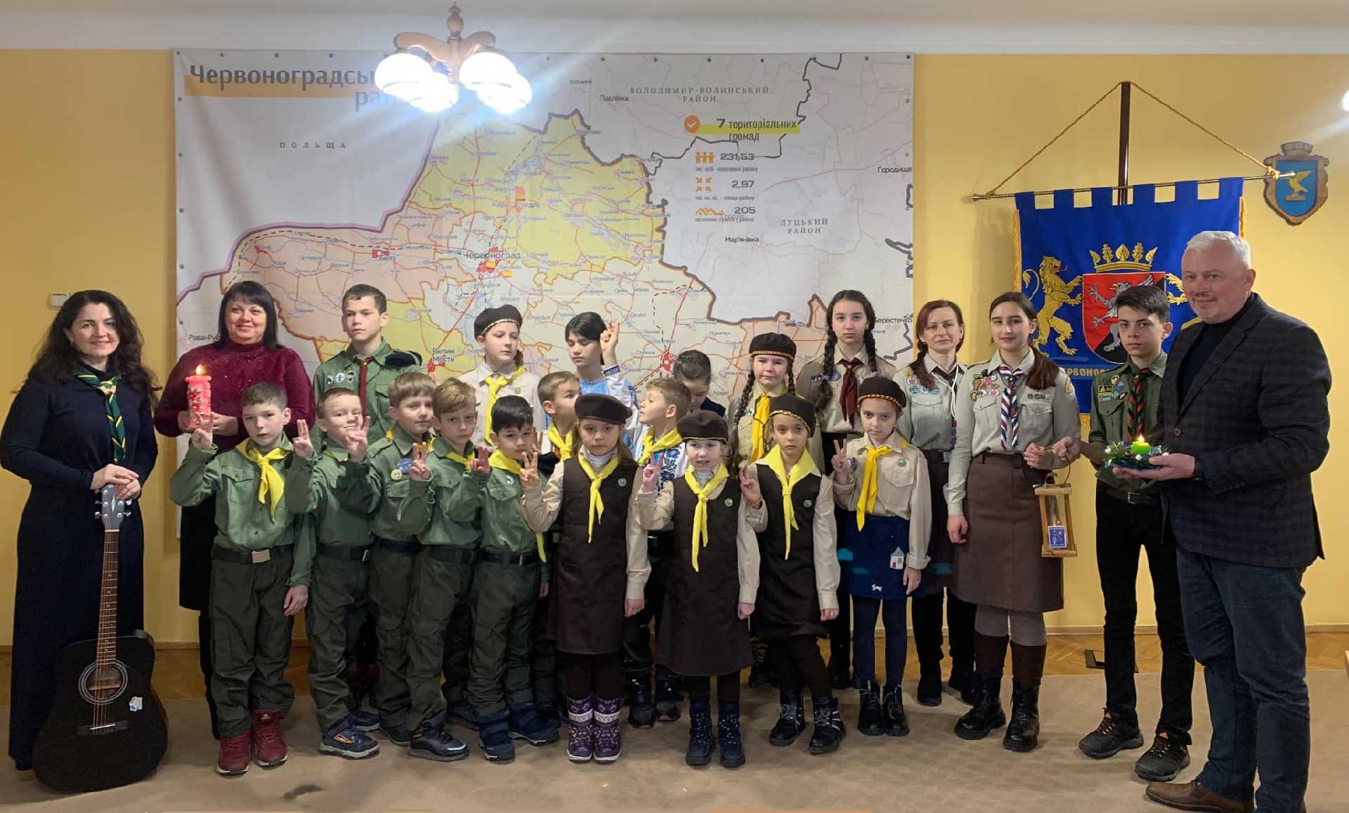 Сьогодні пластуни станиці Сокаль передали Вифлеємський Вогонь Миру 