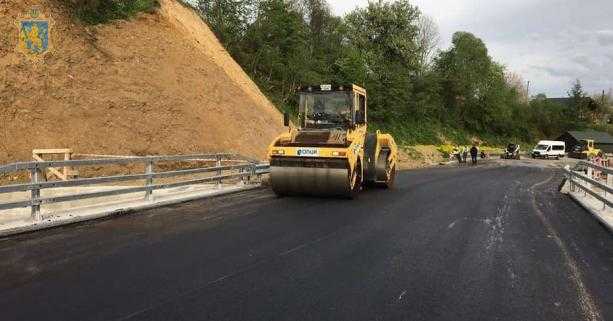 В межах Великого будівництва завершують ремонт на мості між Східницею та Уричем