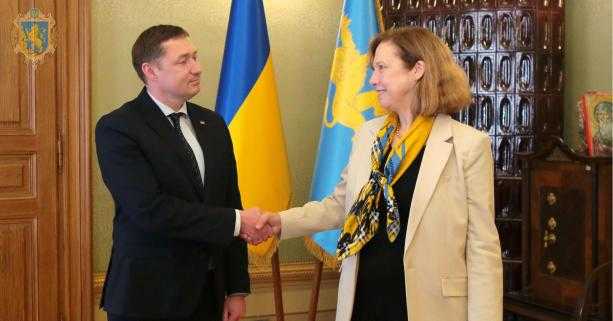 Максим Козицький зустрівся з Тимчасово повіреною у справах США в Україні Крістіною Квін