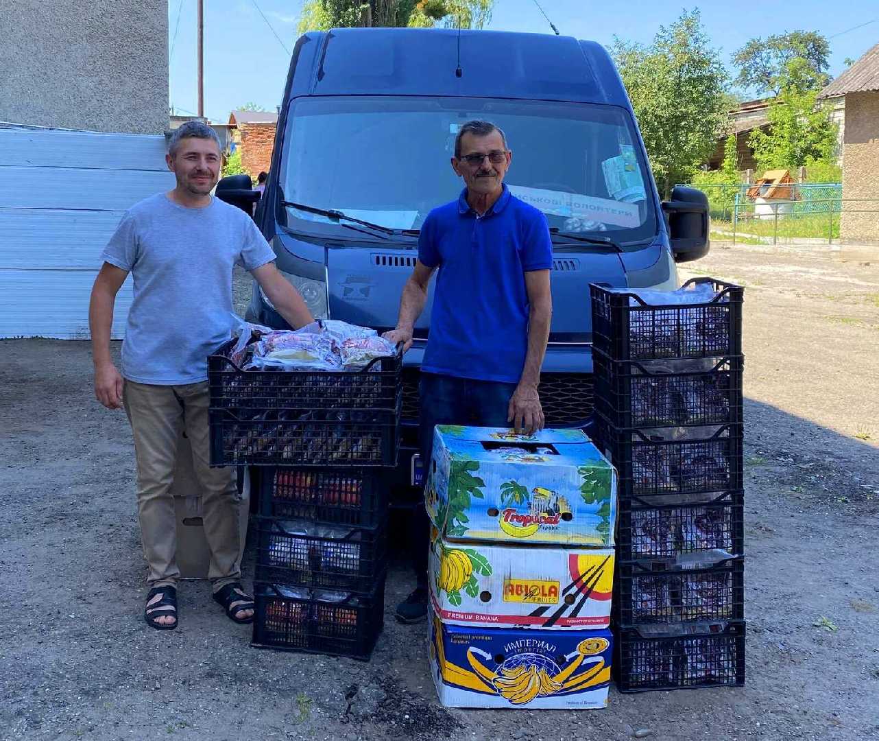 З Яворівщини захисникам на передову передали 250 заготовок борщу