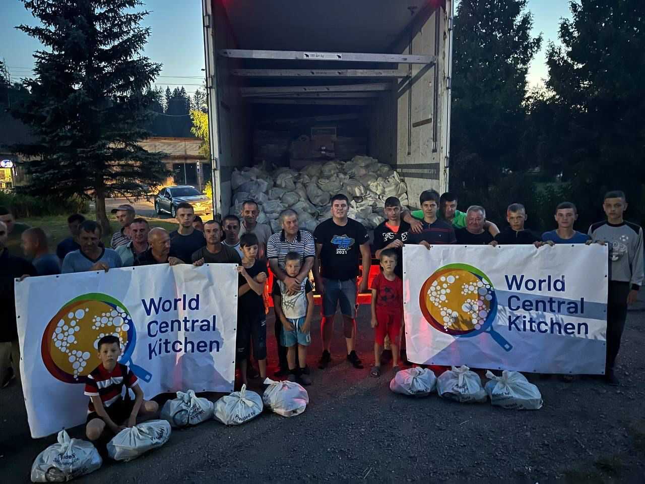 Міжнародна організація «World Central Kitchen» приготувала для переселенців на Львівщині 4,5 мільйони обідів