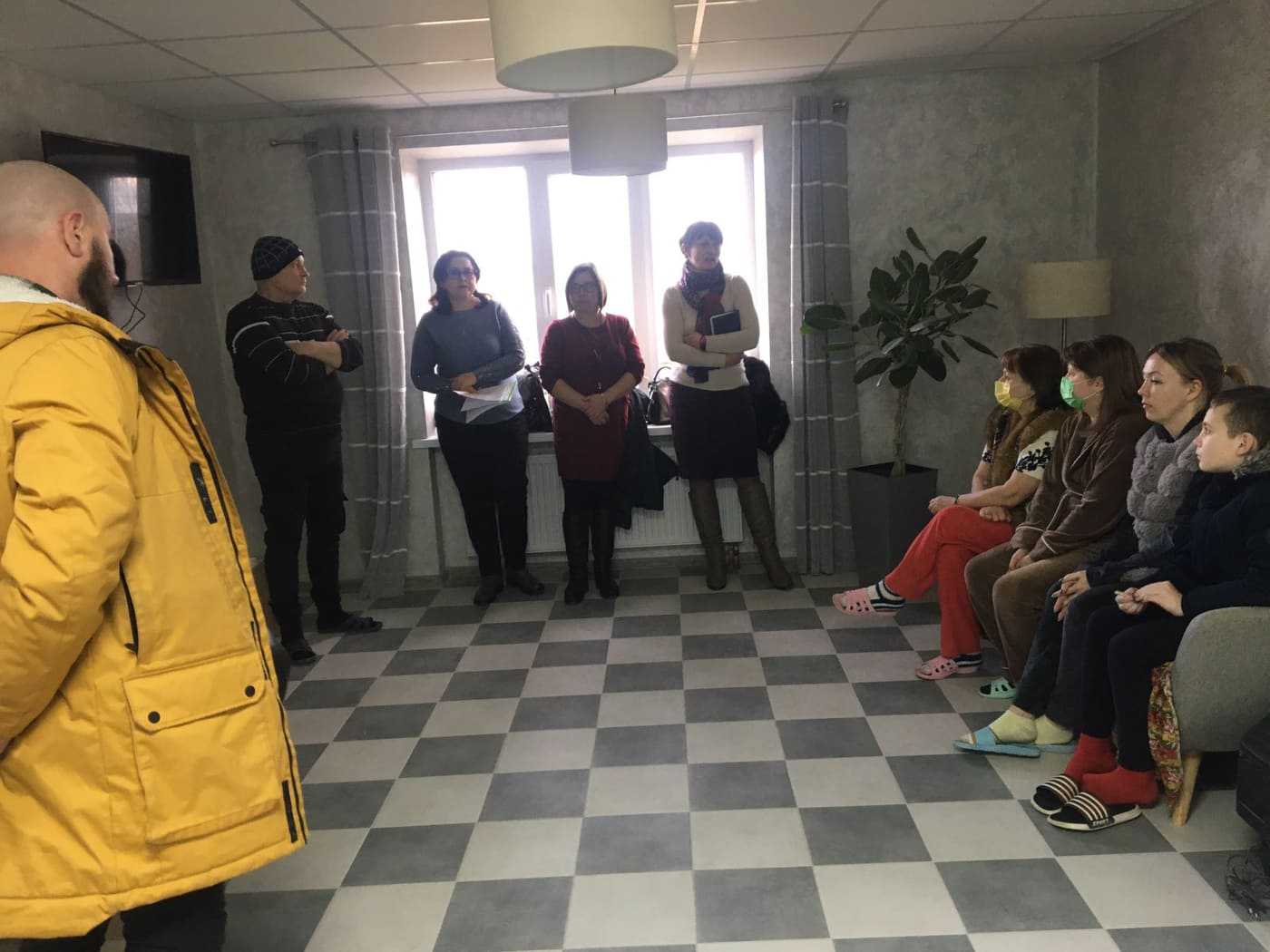 Хто шукає, той знайде:Напередодні в приміщеннях гуртожитку Червоноградського гірничо-економічного коледжу та в закладі дошкільної освіти №12  відбулася зустріч фахівців місцевого центру зайнятості з внутрішньо переміщеними особами