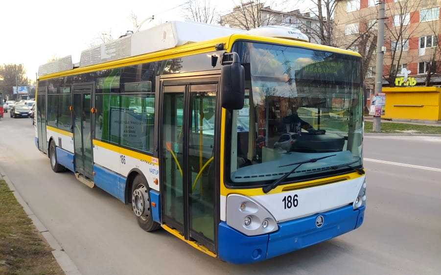 Управління транспорту і зв’язку закликає мешканців області долучатися до моніторингу роботи громадського транспорту Львівщини