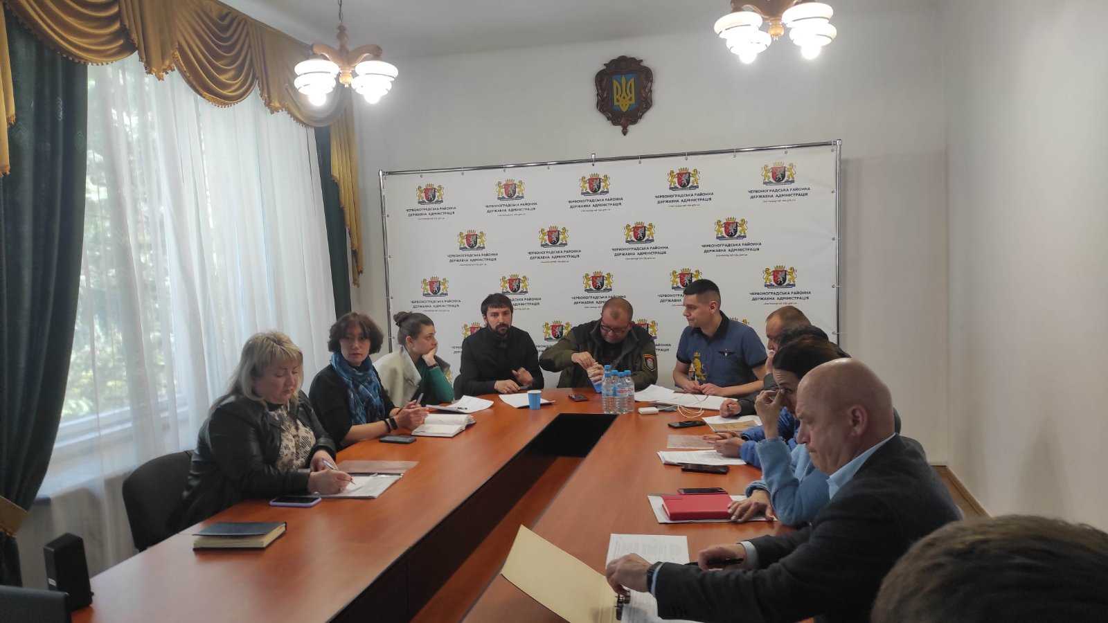 У Червоноградський РВА відбулось засідання обласної робочої групи з питань декомунізації