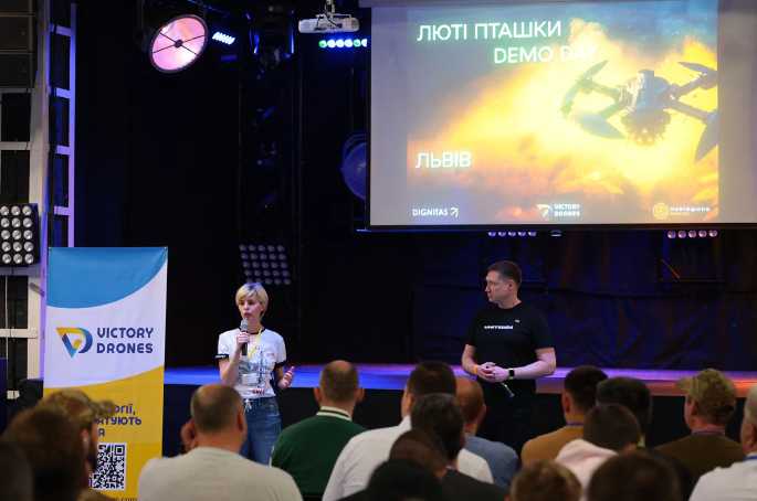 Три десятки виробників і понад дві сотні учасників: на Львівщині відбувся демонстраційний день виробників дронів