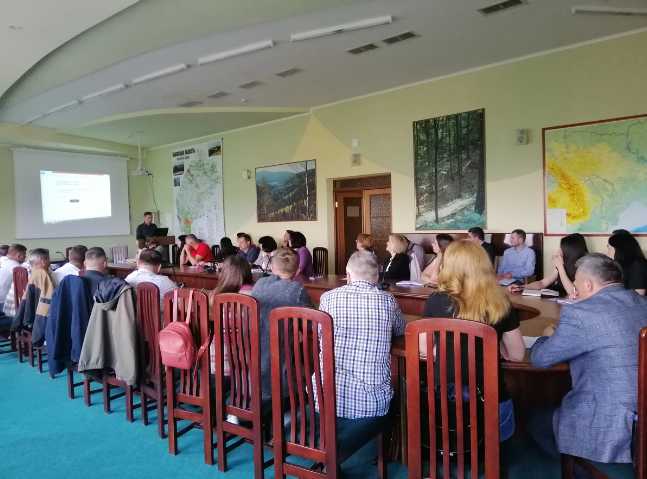 Представників територіальних громад Львівщини ознайомили з функціоналом Реєстру СЕО