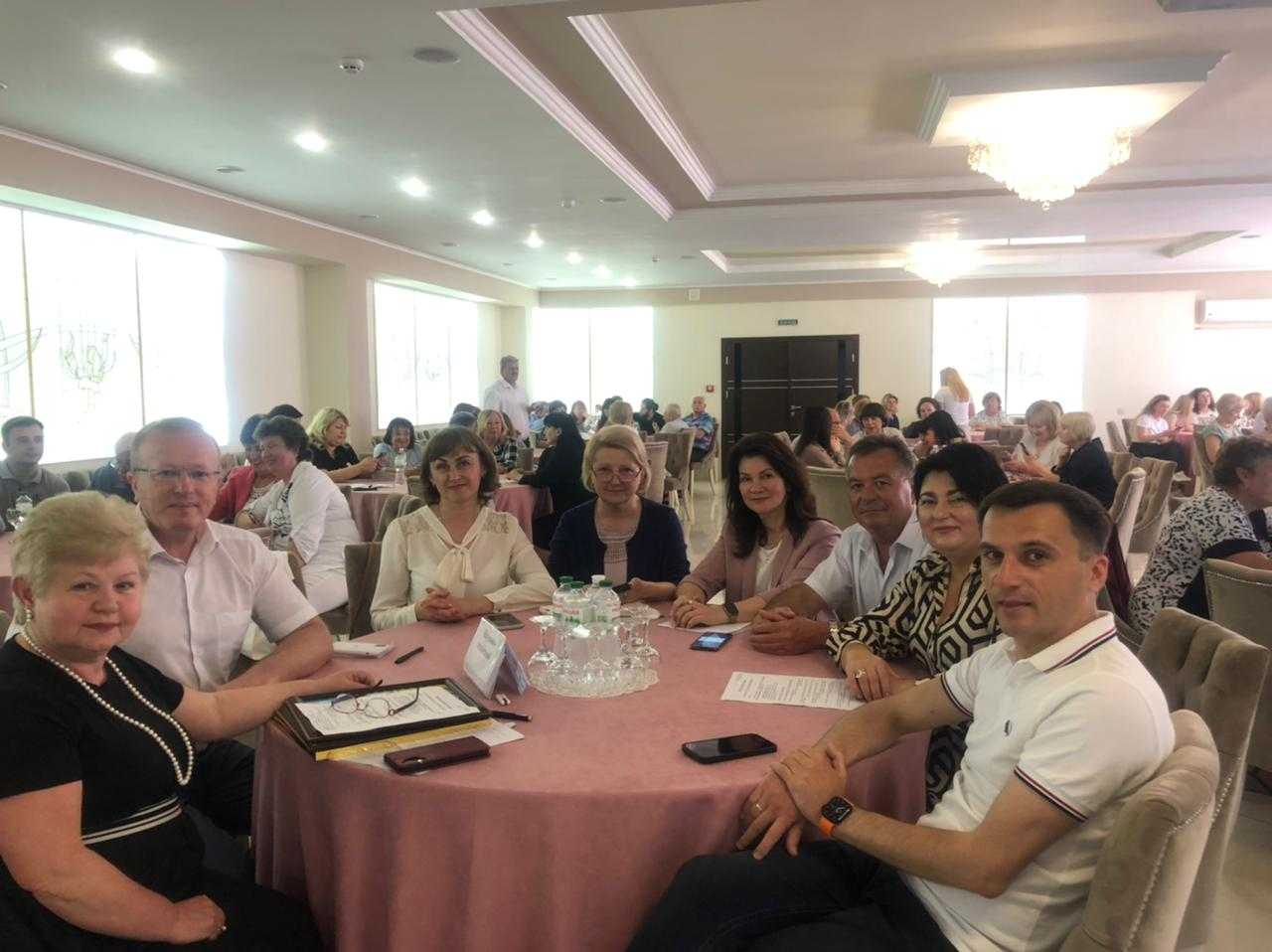 На Львівщині стартувала сесія освітньої академії з розвитку позашкільної освіти