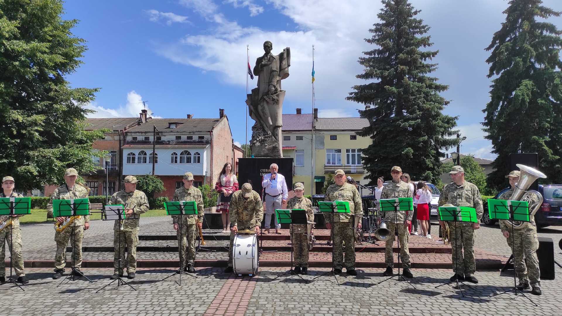 Червоноградщина відзначила 27 річницю прийняття Конституції України