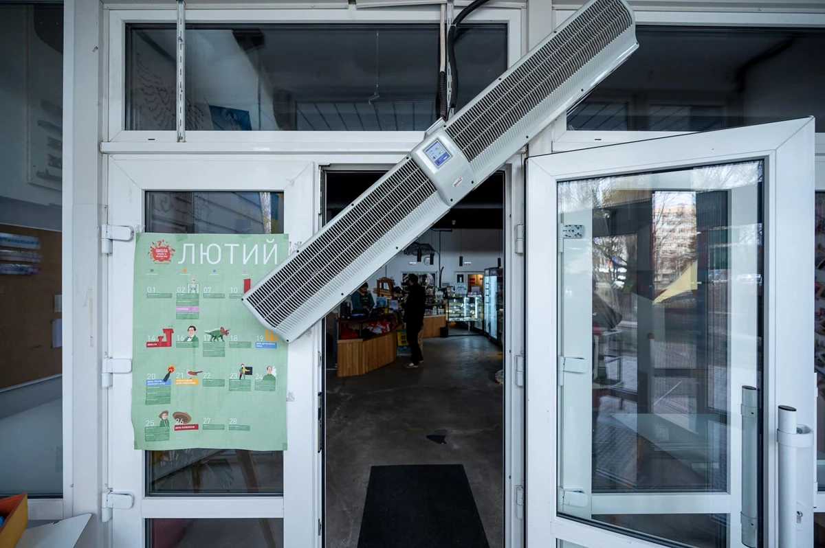 Влучання між багатоповерхівками та знищена електропідстанція: наслідки ракетних ударів по області