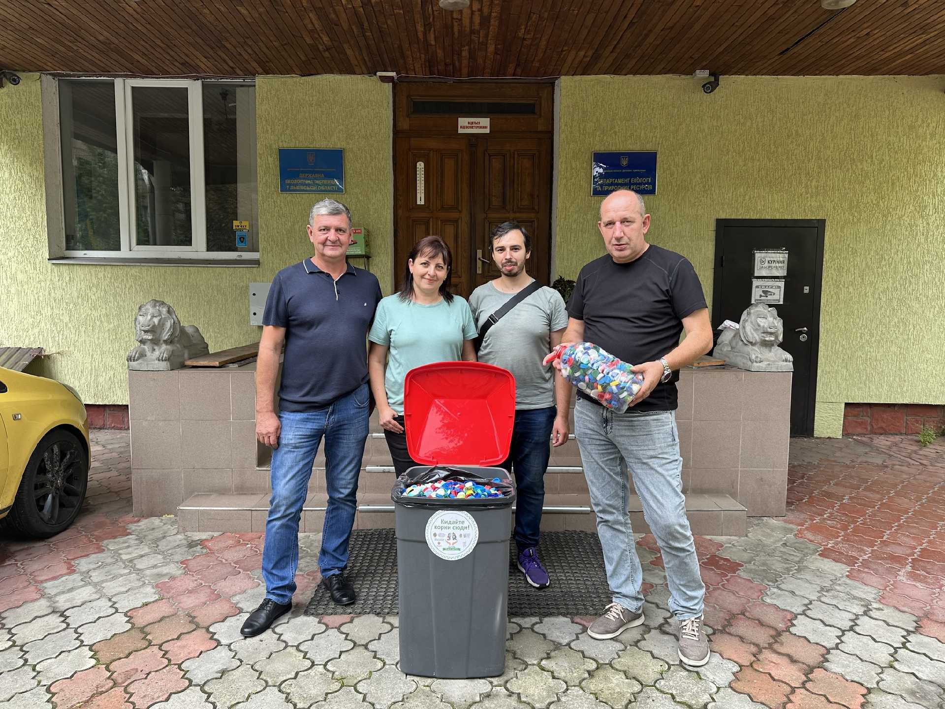 Збирай корки – рятуй життя: як львів'яни об'єднуються заради благодійності