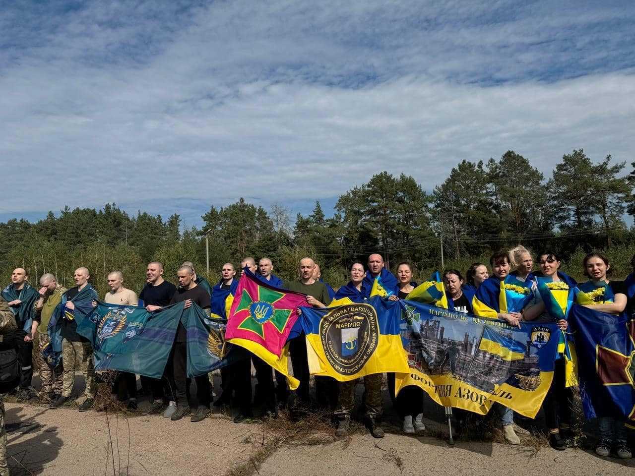 Ще 49 українців повернулося з полону