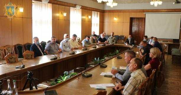 Необхідно нарощувати темпи вакцинації населення на Львівщині: підсумки засідання ТЕБ і НС