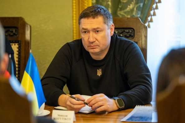 Пікапи для ЗСУ, спалах інфекційних хвороб, перехід громади до ПЦУ: яким був тиждень на Львівщині