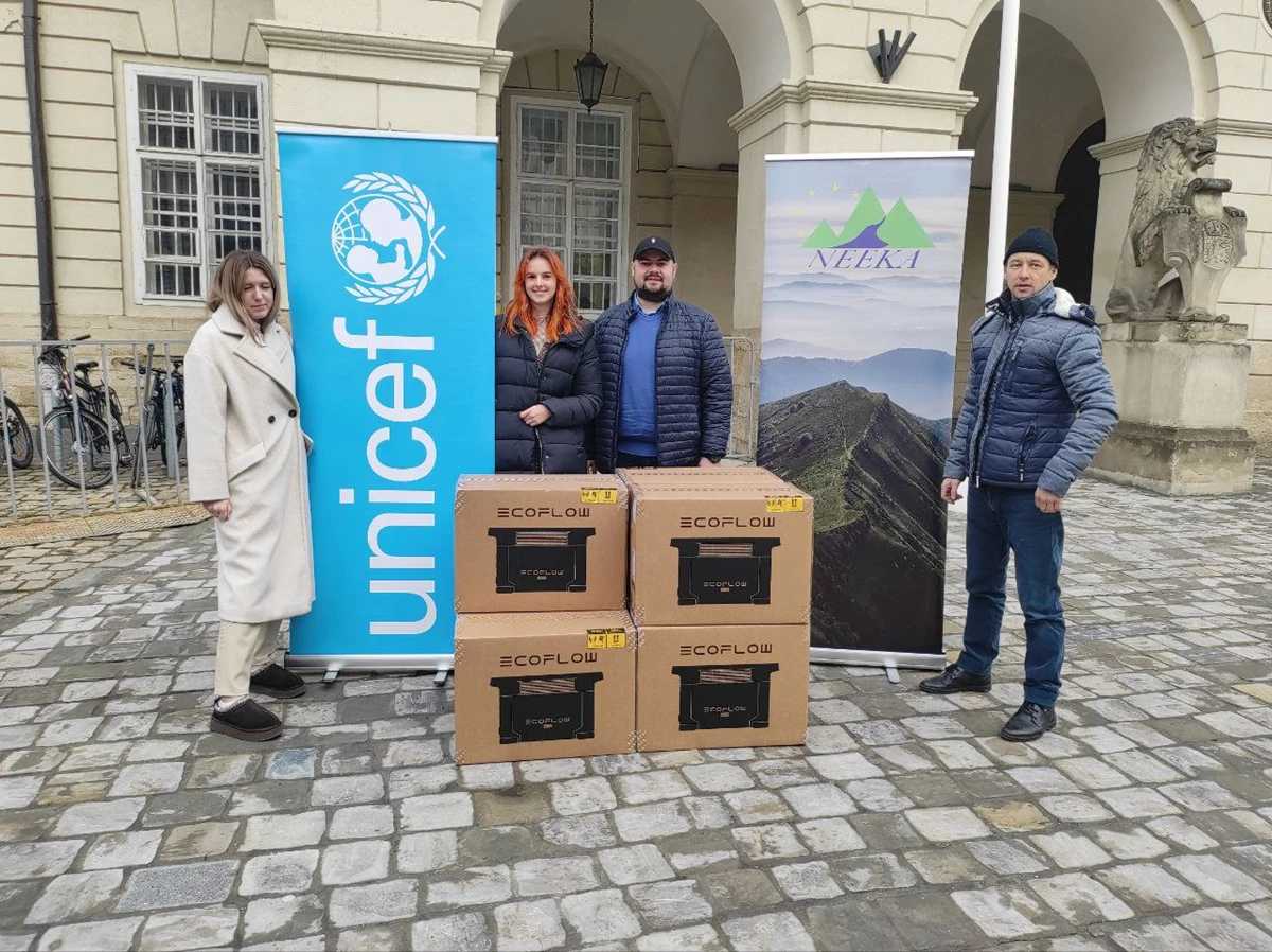 Львівщина отримала 47 портативних зарядних станцій EcoFlow