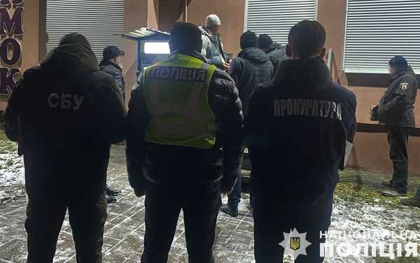 2 500 доларів США за оформлення інвалідності для подальшого перетину кордону – підозрюється мешканець Шептицького
