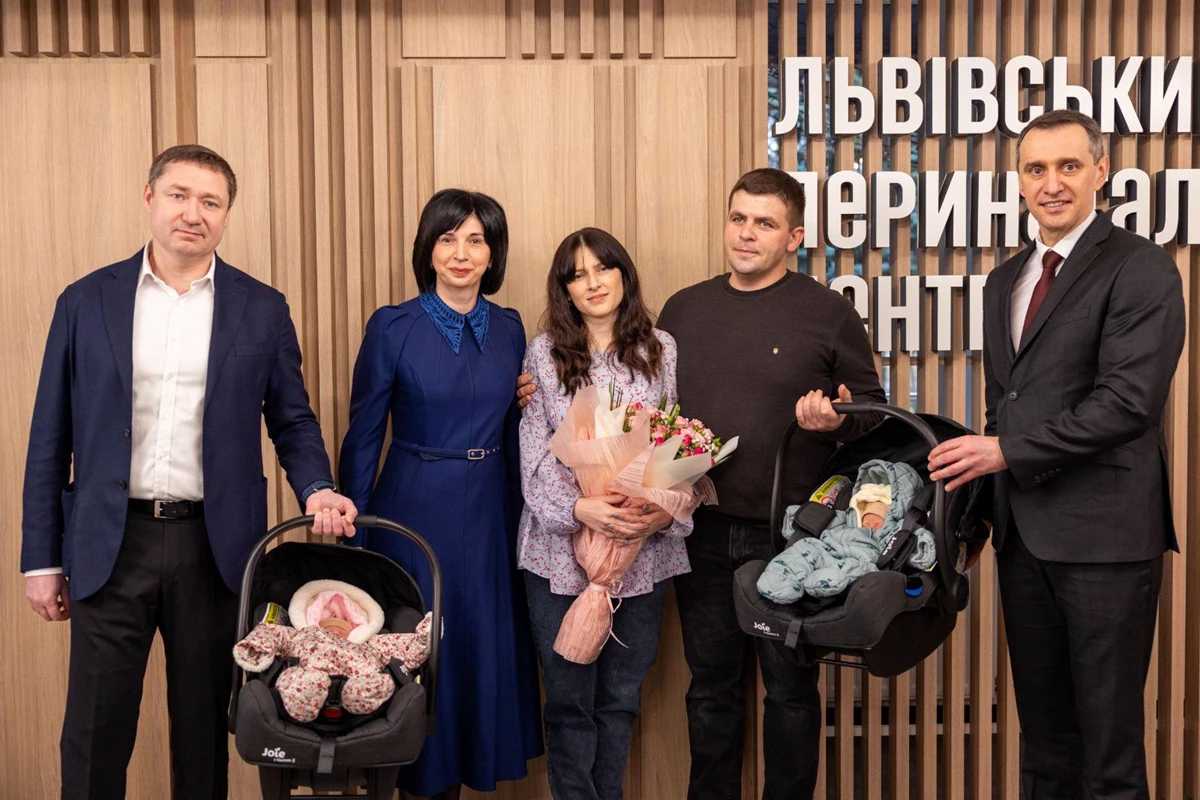 Вперше в Україні: у Львівському перинатальному центрі завдяки застосуванню допоміжних репродуктивних технологій за Програмою медичних гарантій на світ з’явилась двійня