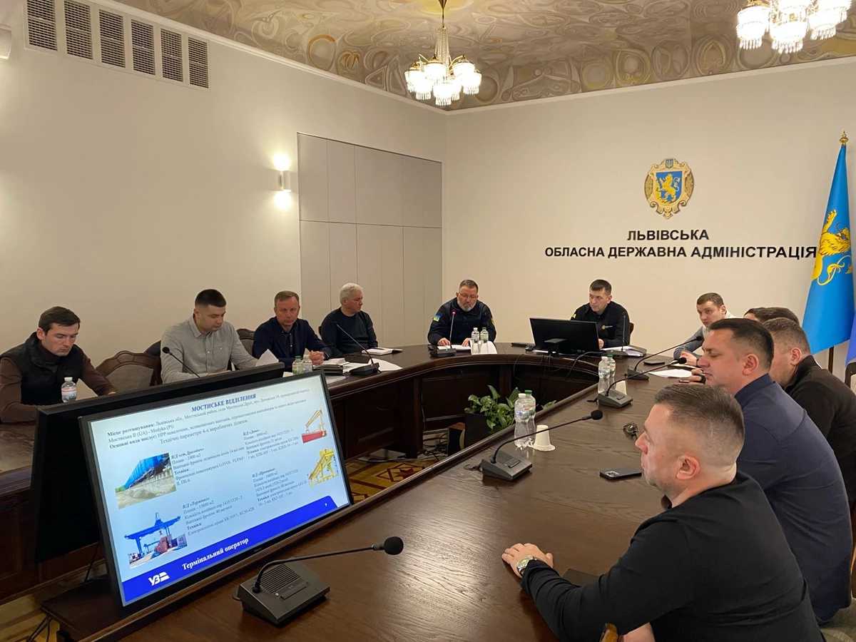 Розвиток логістичного потенціалу Львівщини: підсумки наради з  представниками транспортно-логістичних компаній