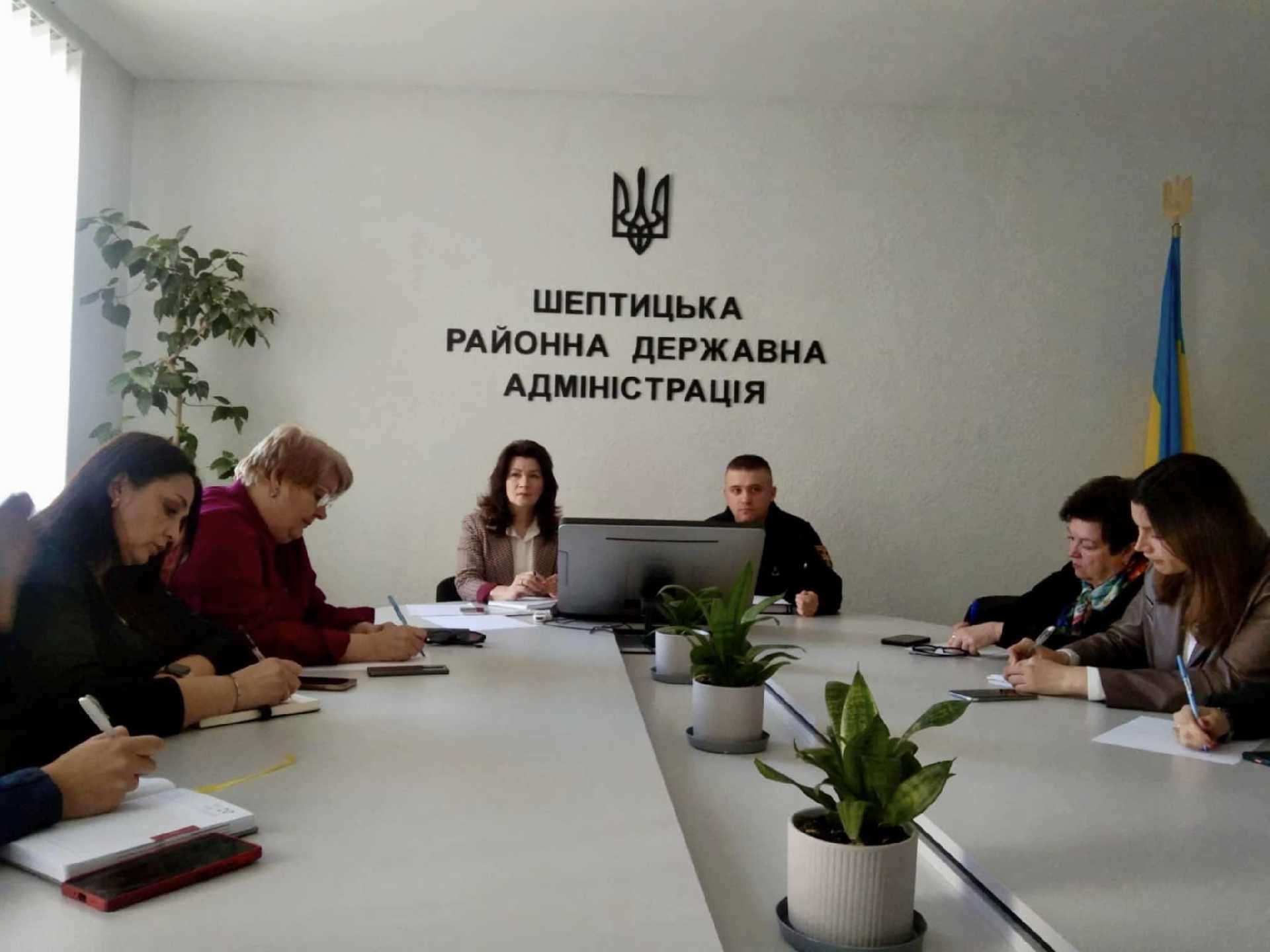 Освітяни Шептицького району готуватимуть своїх учнів до районного етапу обласного змагання серед команд юних рятувальників-пожежних