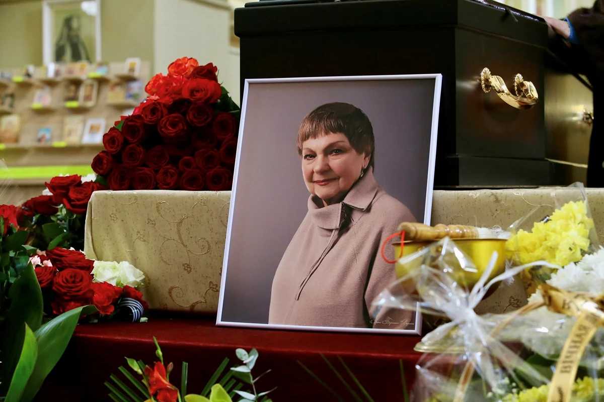 Львівщина прощається з видатною актрисою Таїсією Литвиненко