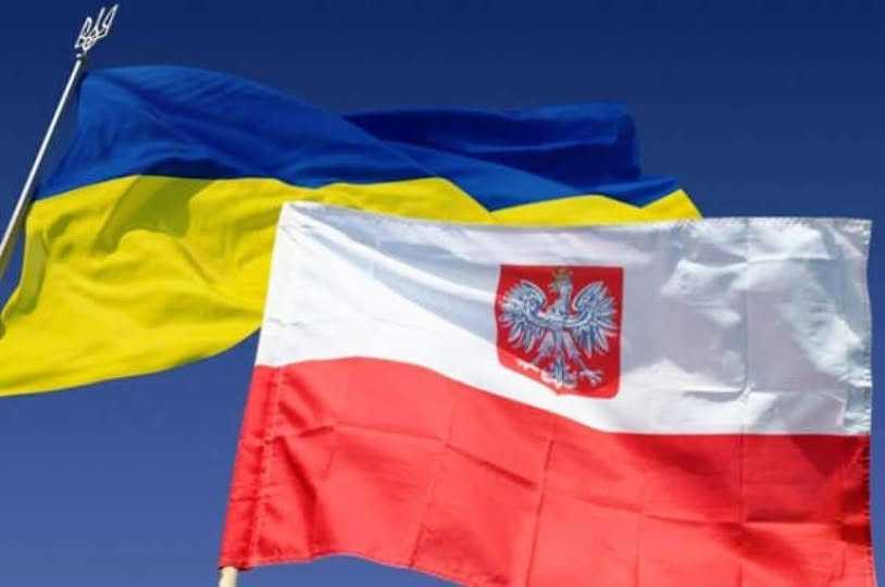 Польща відзначає День Конституції: привітання Андрія Дяченка