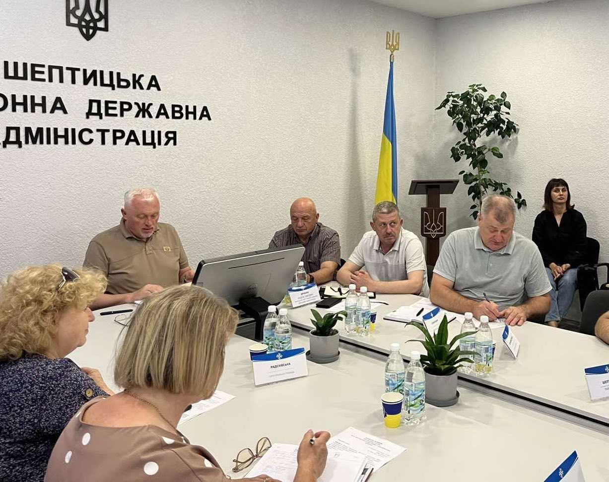 Сьогодні пройшли Конгресові слуханнях щодо просторового планування в громадах на майданчику Офісу Конгрес місцевих та регіональних влад при Президентові України