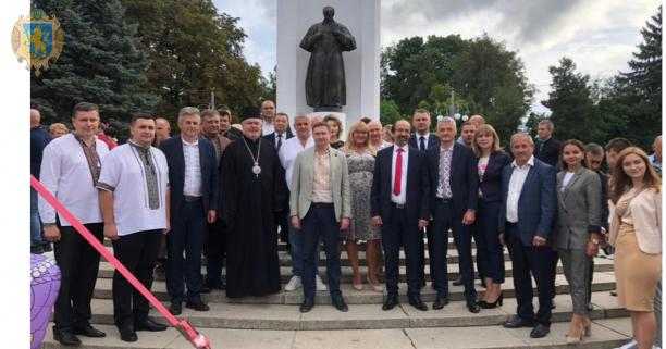 Максим Козицький привітав стриян з Днем міста