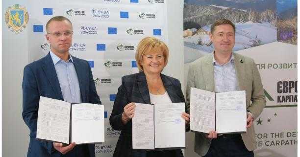 Львівська ОДА ініціювала продовження проєкту з покращення дорожньої інфраструктури у двох громадах області