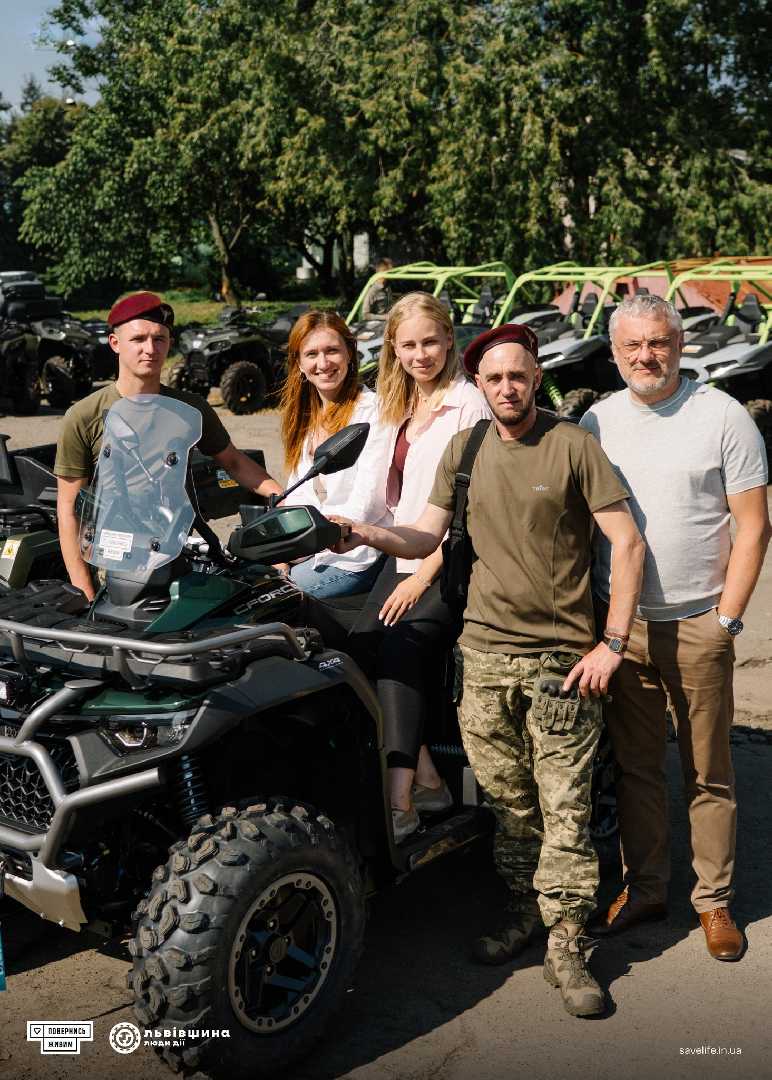 Фонд «Повернись живим» та Львівська ОВА передали військовим автівок на понад 24 мільйони
