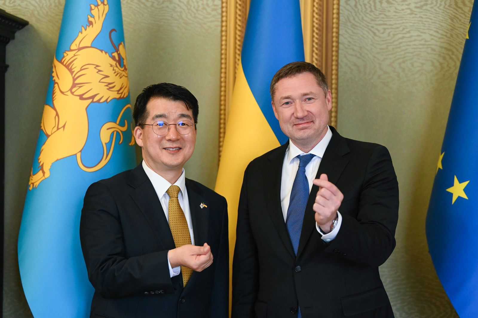 З першим робочим візитом на Львівщину прибув Надзвичайний і Повноважний Посол Республіки Корея в Україні Пак Кічанг