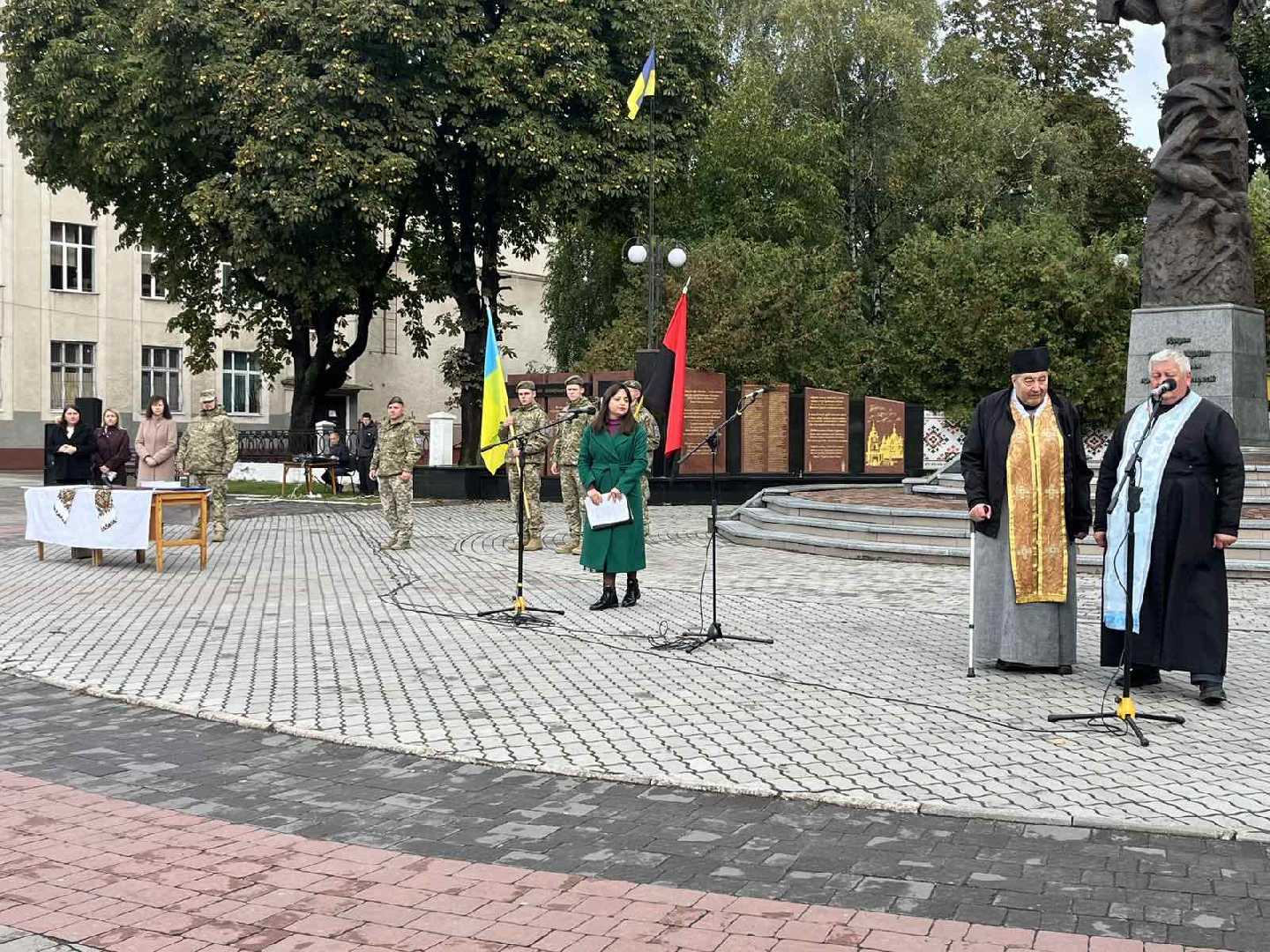 В громадах Шептицького району віддали шану полеглим Героям