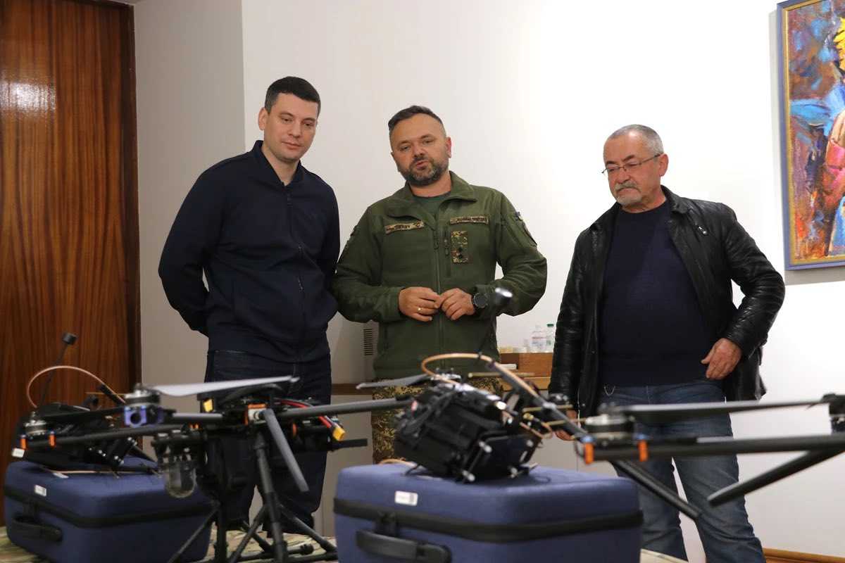 За підтримки Львівської ОВА військові отримали 4 безпілотні авіаційні комплекси «Didko»