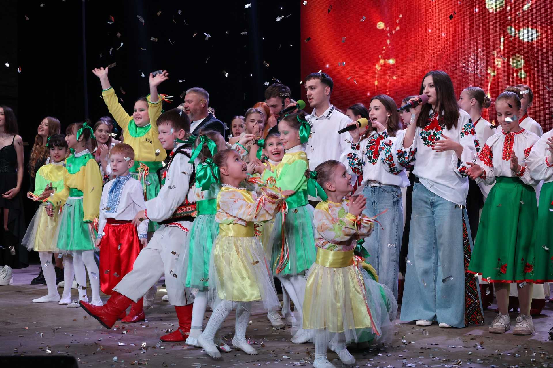 «Червона рута» відзначила 25-річний ювілей