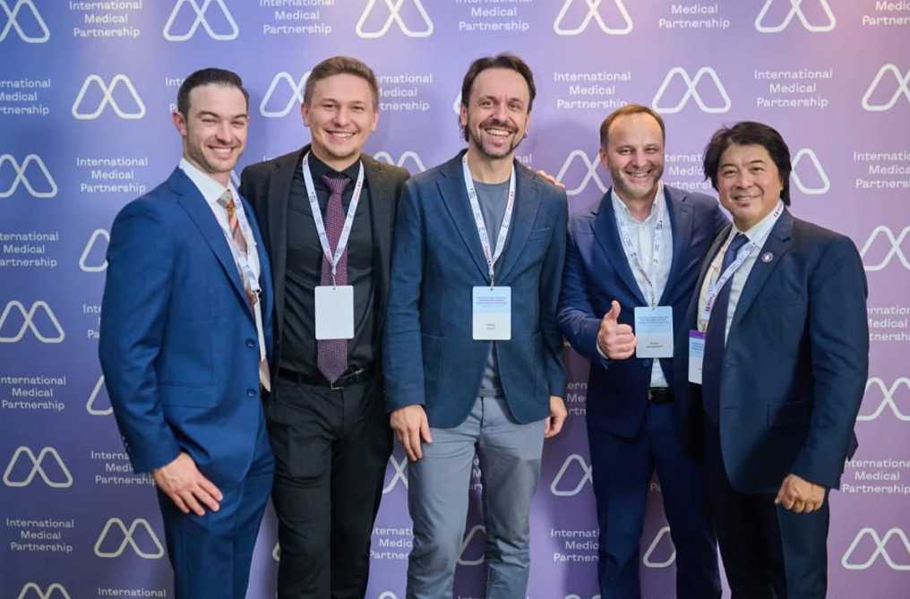 Американсько-українська команда медиків у «ОХМАТДИТі» провела складні реконструктивні операції дітям