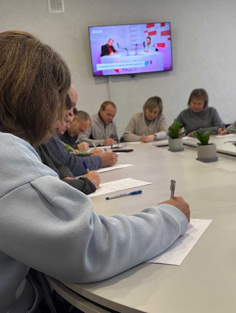 Працівники Шептицької РДА долучилися до написання Всеукраїнського радіодиктанту національної єдності