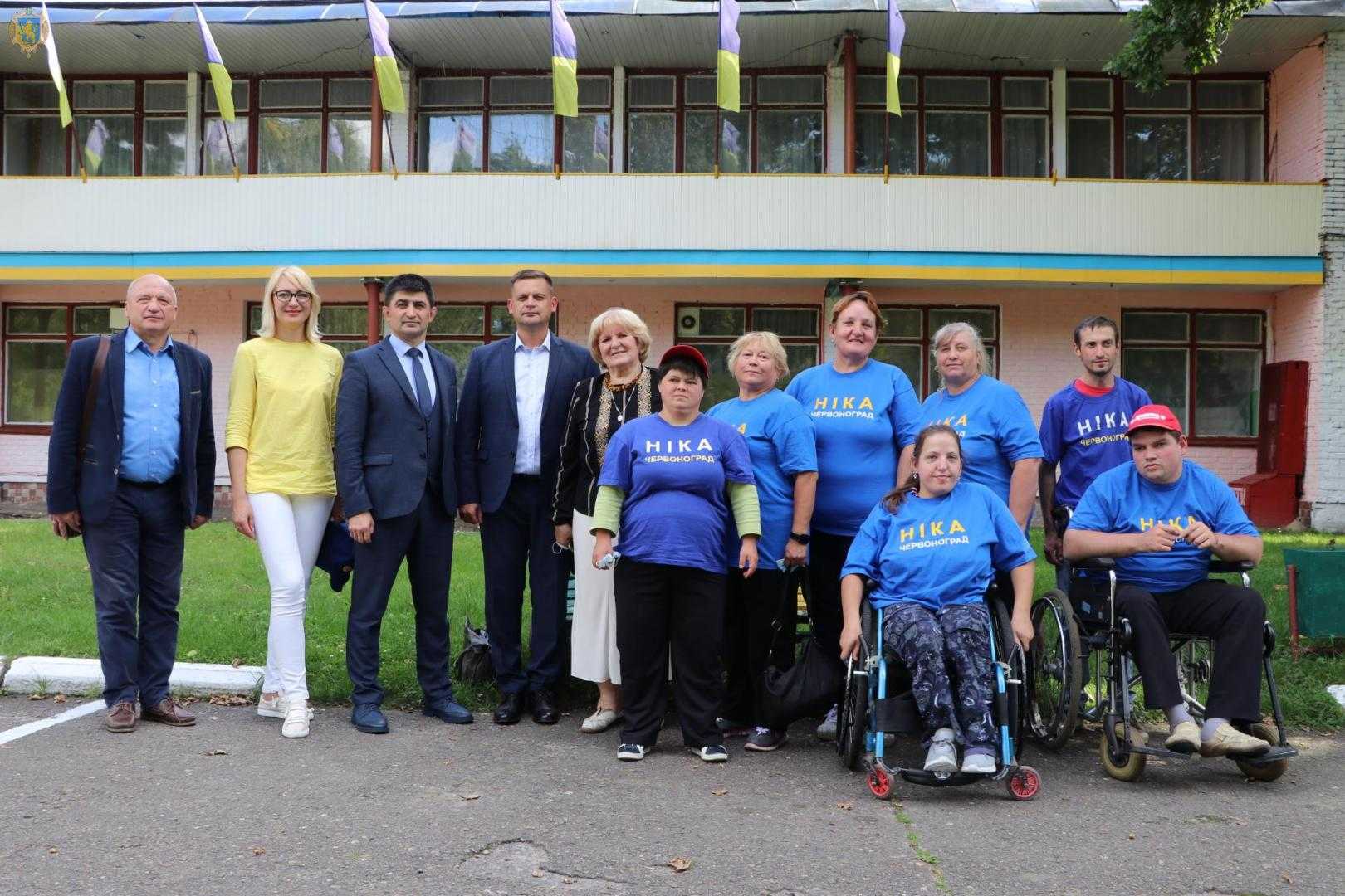 У «Ровеснику» стартувала спартакіада – фізкультурно-спортивна реабілітація для людей з інвалідністю