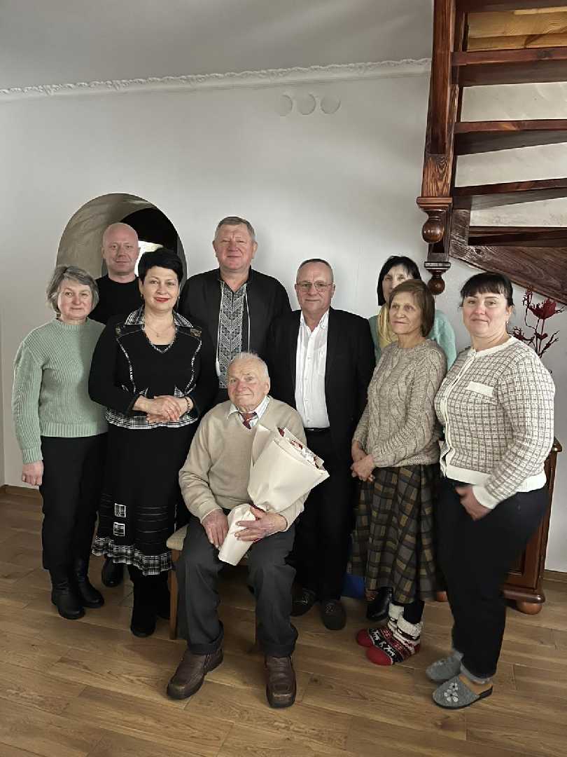 90 років – це вік мудрості, гідності та великої життєвої дороги, сповненої праці, турботи, любові й добрих справ