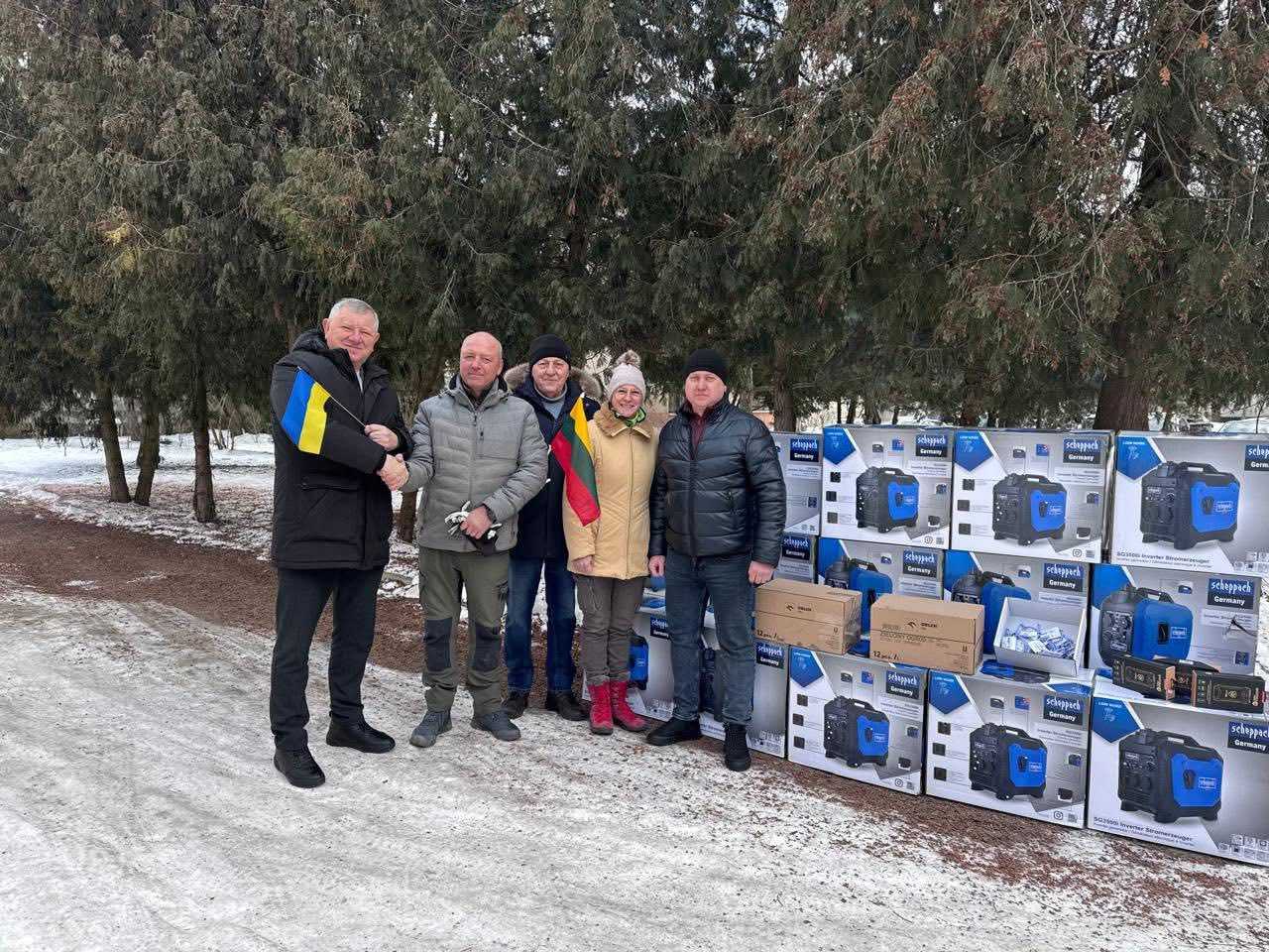 Литовські друзі передали для Радехівщини чергову гуманітарну допомогу