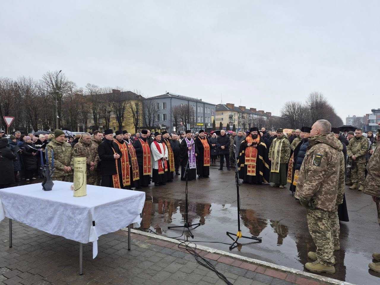У Національний день молитви вся країна об’єдналася в духовній підтримці наших воїнів