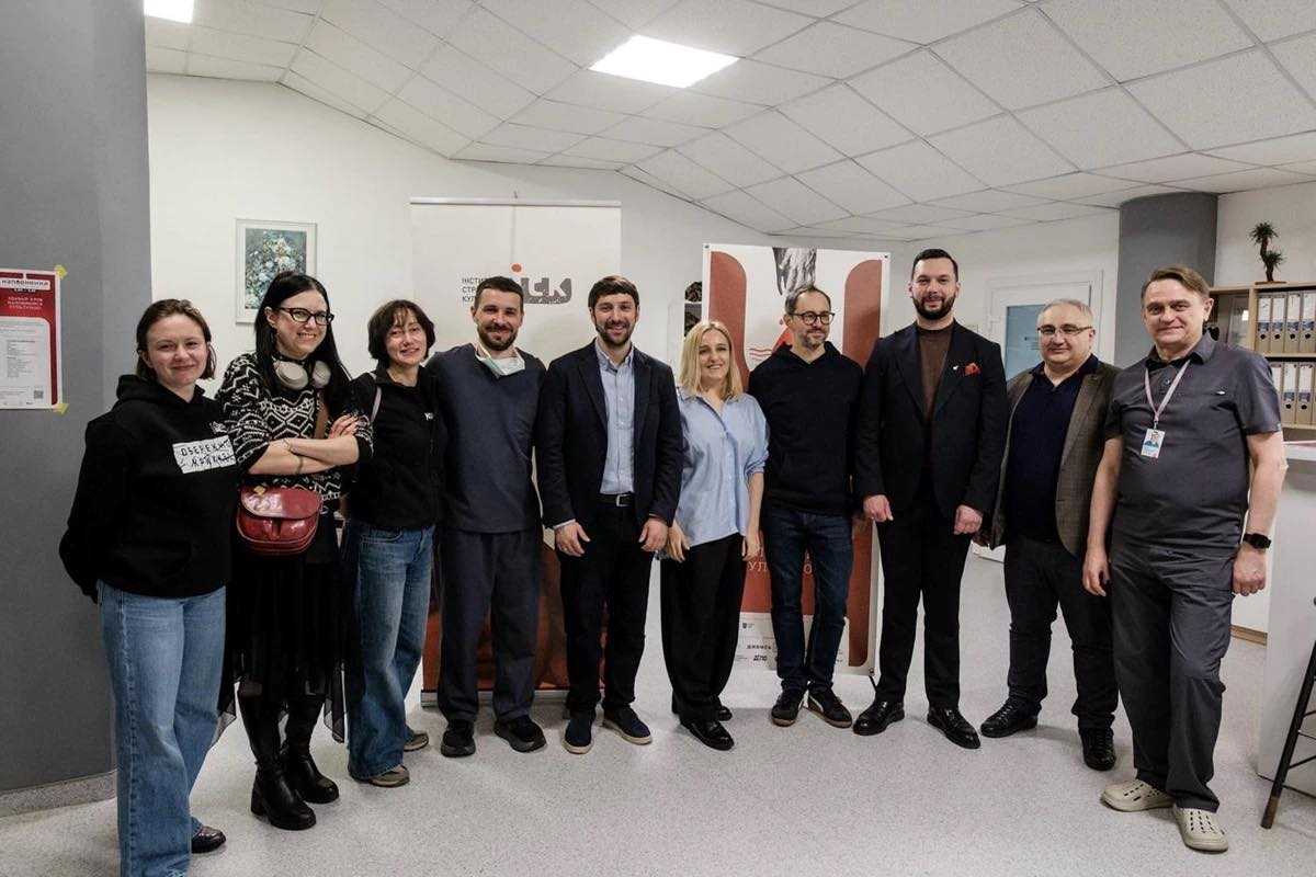 У Львові стартувала акція «Наповнення»: донори отримуватимуть квитки до культурних закладів